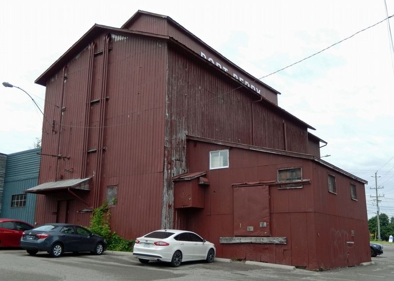 The Port Perry Grain Elevator (<i>southwest elevation</i>). Click for full size. The Port Perry Grain Elevator (<i>southwest elevation</i>) image. Click for full size.