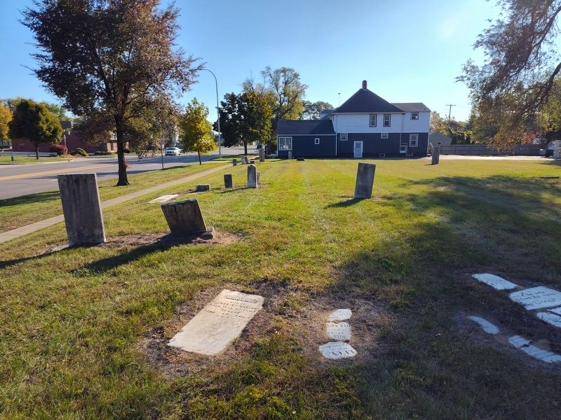 Fix Memorial image. Click for full size.