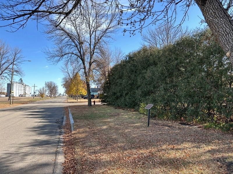 Hyser Hotel Site Marker, from the west image. Click for full size.