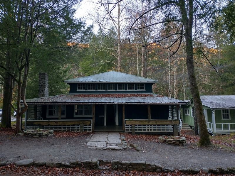 Cabin #10: Ashe / Baumann Marker image. Click for full size.