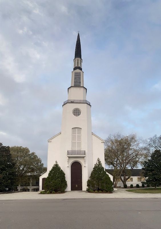 The front of the Woodmont Christian Church. Click for full size. The front of the Woodmont Christian Church image. Click for full size.