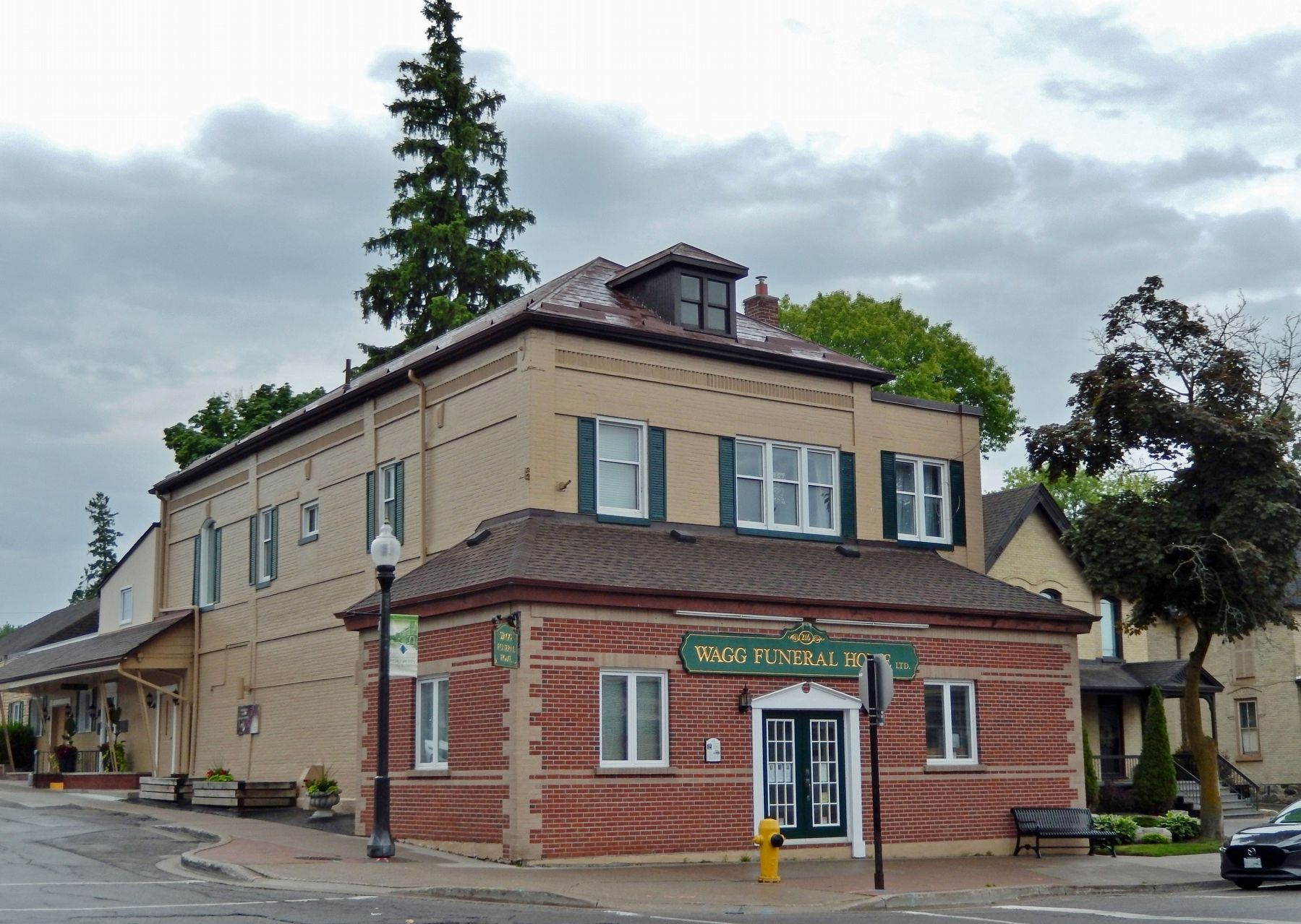John W. Davis Block (<i>northeast elevation</i>). Click for full size. John W. Davis Block (<i>northeast elevation</i>) image. Click for full size.