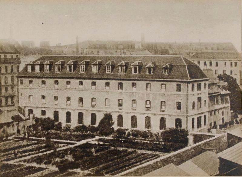 Couvent des Dominicaines de la Croix, rue de Charonne, 11ème arrondissement. Click for full size. Couvent des Dominicaines de la Croix, rue de Charonne, 11ème arrondissement image. Click for full size.