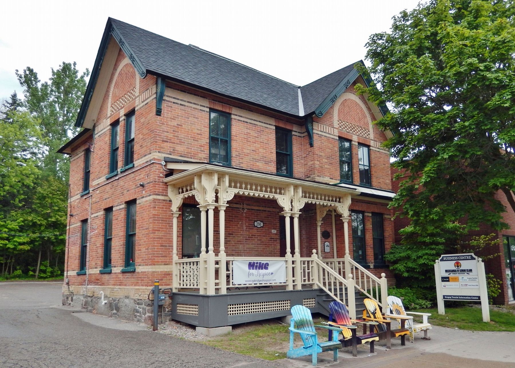 Dr. Orr Graham House (<i>northeast elevation</i>). Click for full size. Dr. Orr Graham House (<i>northeast elevation</i>) image. Click for full size.