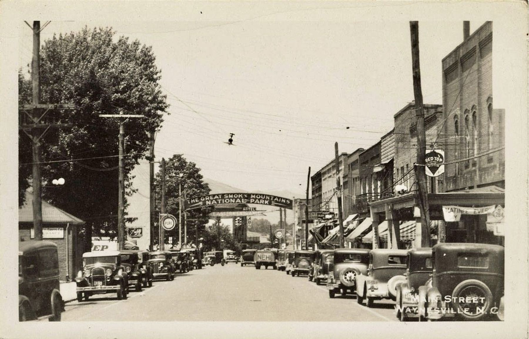 Main Street, Waynesville, N.C. - showing the Great Smokey Mountains gateway arch. Click for full size. Main Street, Waynesville, N.C. - showing the Great Smokey Mountains gateway arch image. Click for full size.