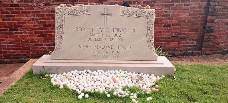 Burial site of golfer Bobby Jones, as referenced in the marker image. Click for full size.