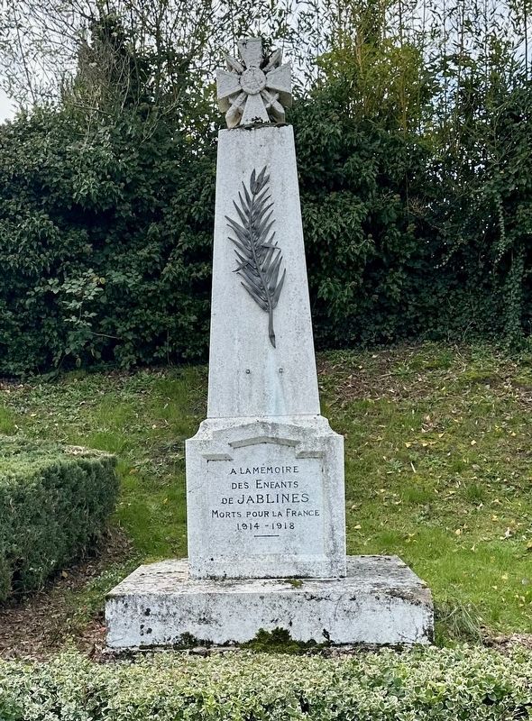 Jablines World War I Memorial - front image. Click for full size.