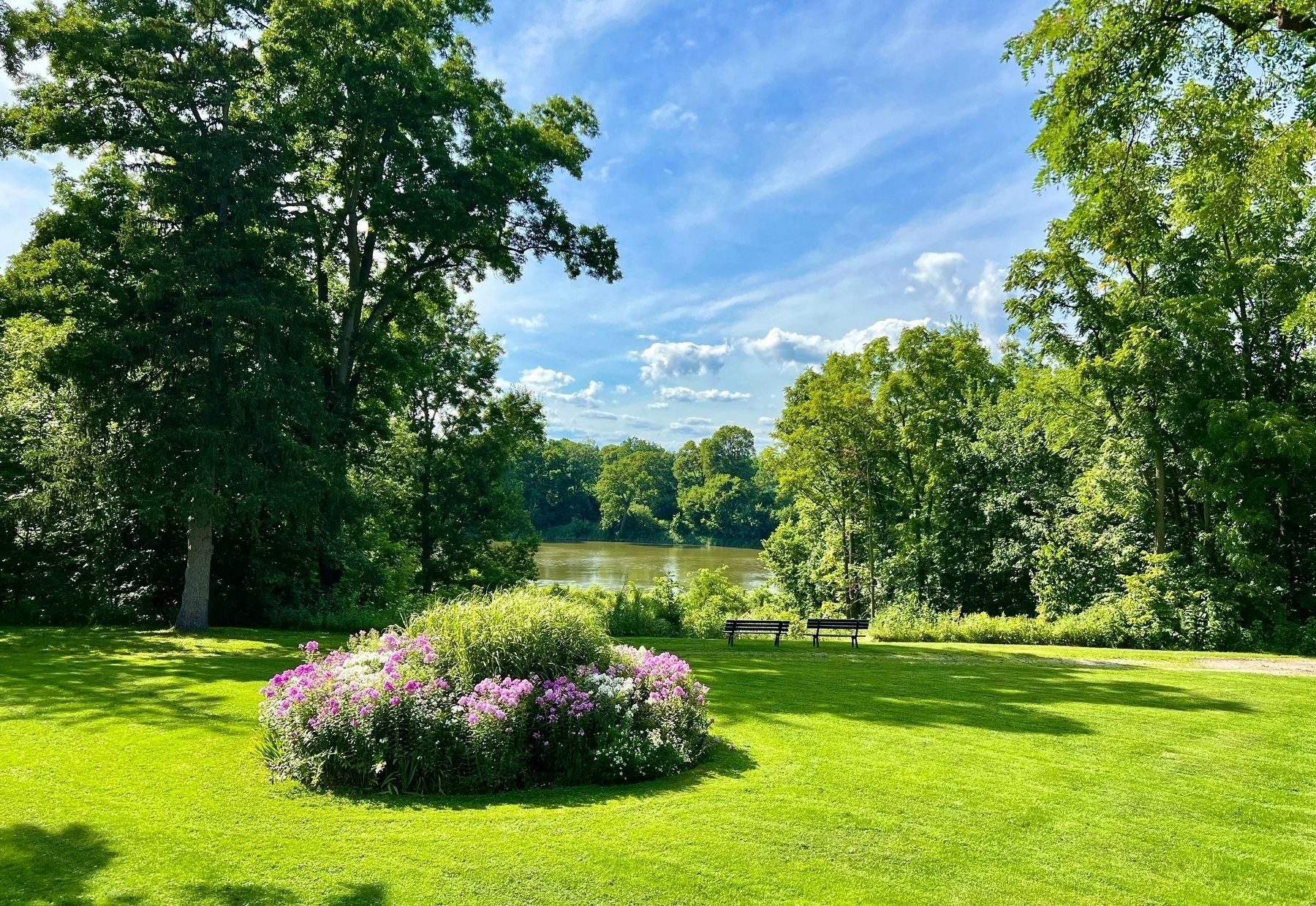 The Grounds of Ruthven Park, in front of the of the mansion. Click for full size. The Grounds of Ruthven Park, in front of the of the mansion image. Click for full size.