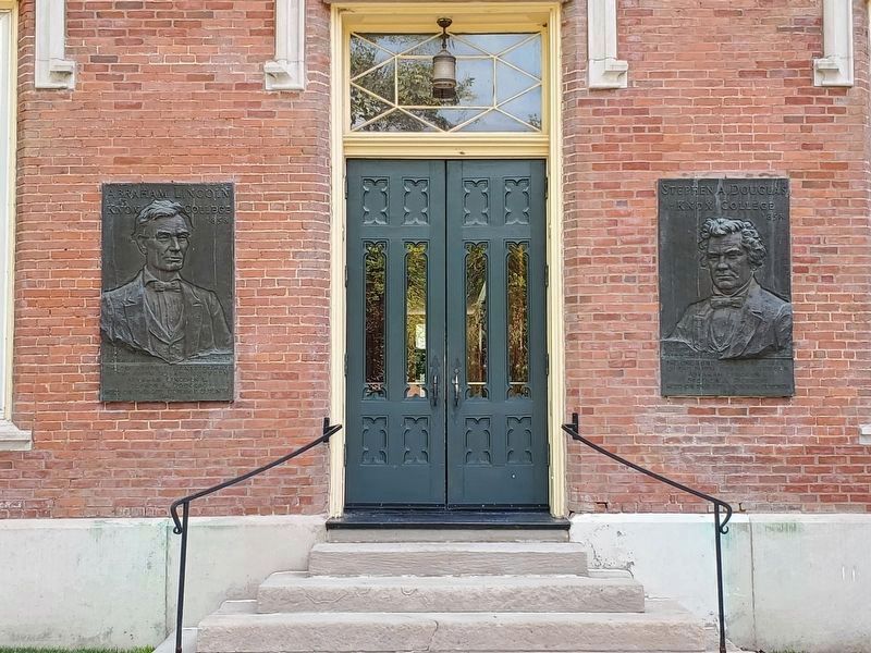 Wide view of Abraham Lincoln (left) and Stephen Douglas at Knox College Markers. Click for full size. Wide view of Abraham Lincoln (left) and Stephen Douglas at Knox College Markers image. Click for full size.