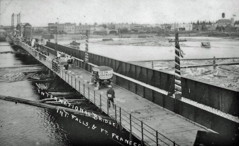 Marker detail: International Bridge Parade, ca. 1912 image. Click for full size.
