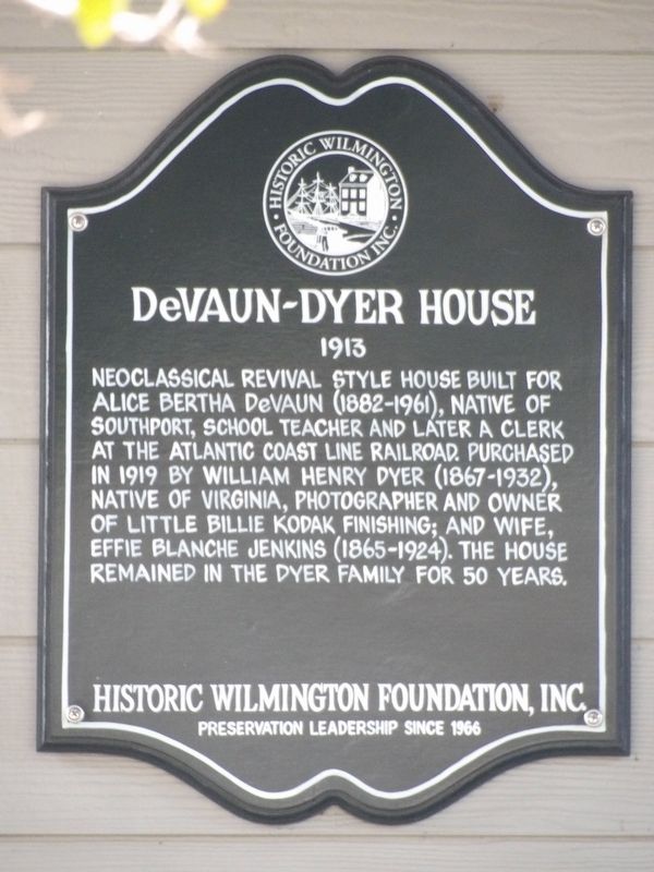 DeVaun-Dyer House Marker image. Click for full size.