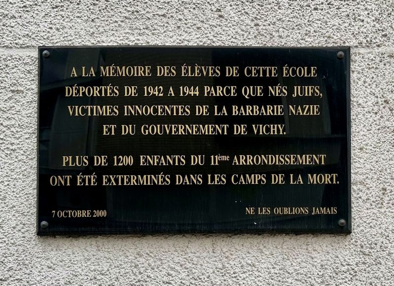 �cole �l�mentaire Godefroy Cavaignac Deported Jewish Students Memorial Marker image. Click for full size.
