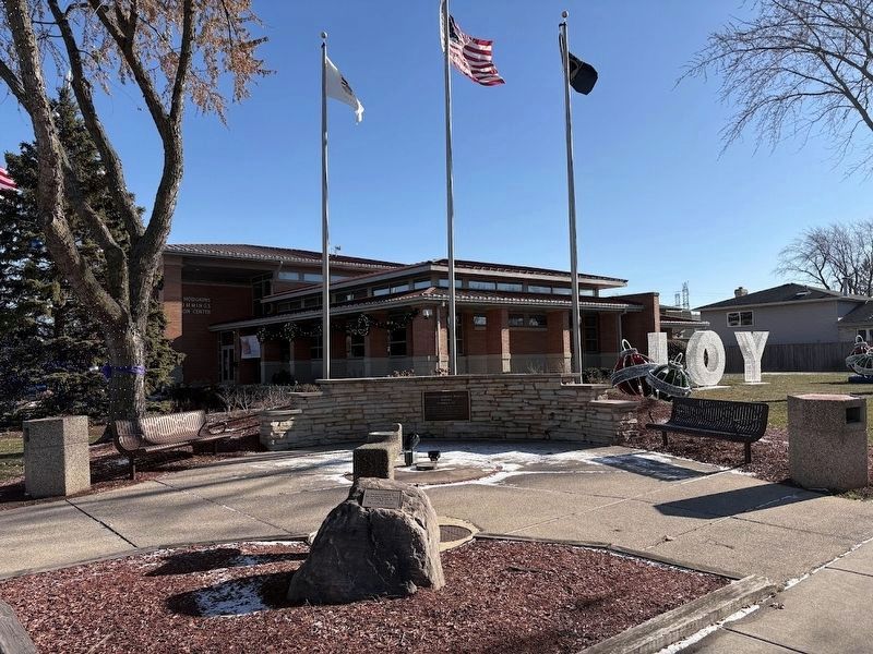 Hodgkins Veterans Memorial image. Click for full size.