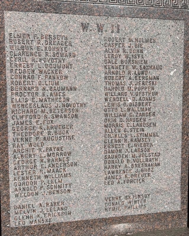 Richland County Courthouse Veterans Memorial, Left Side image. Click for full size.
