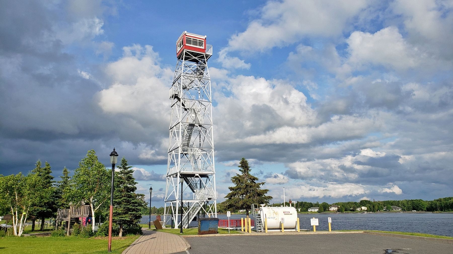 Lookout Tower image. Click for full size.