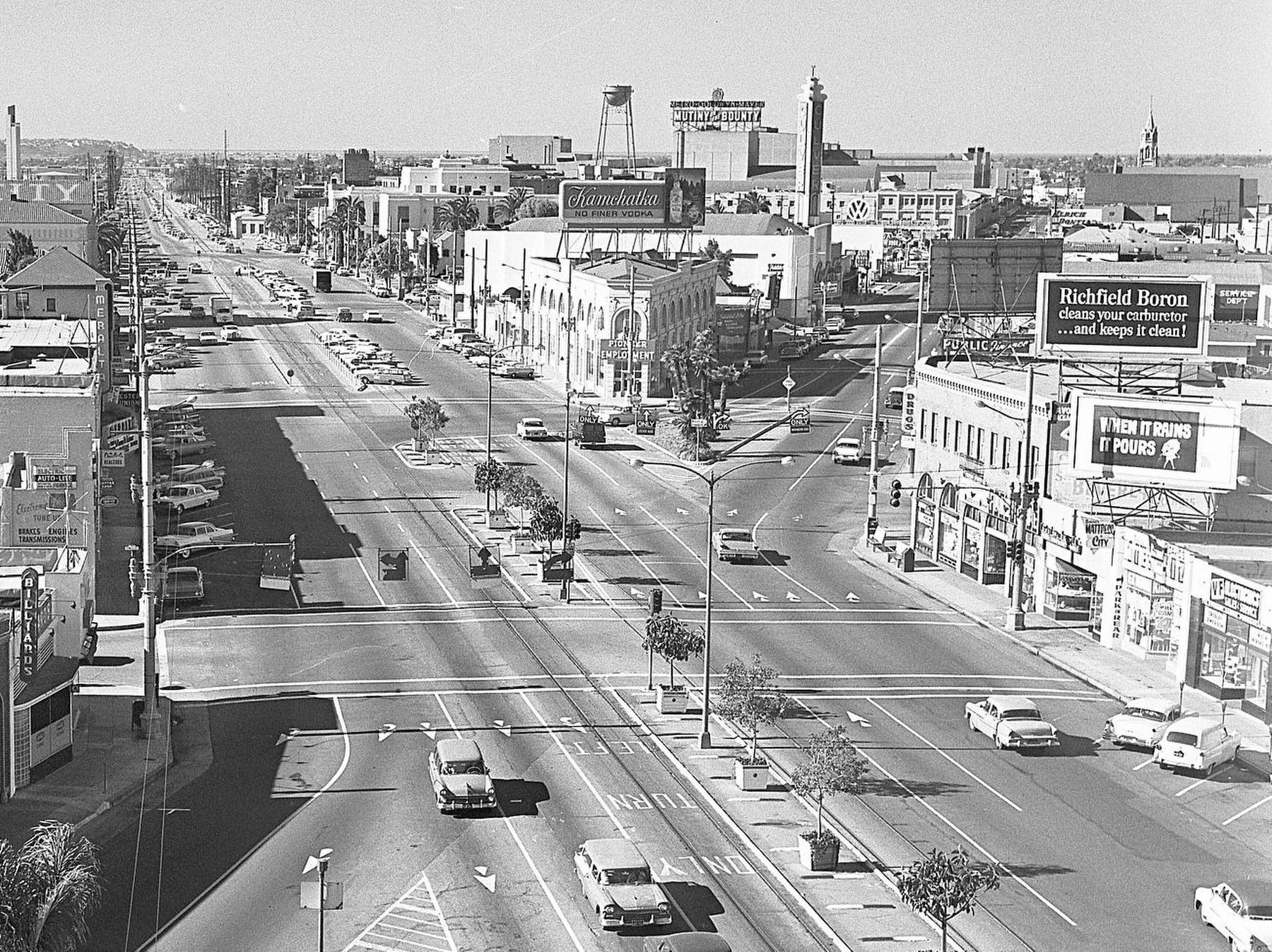 Washington Building - 1963 image. Click for full size.