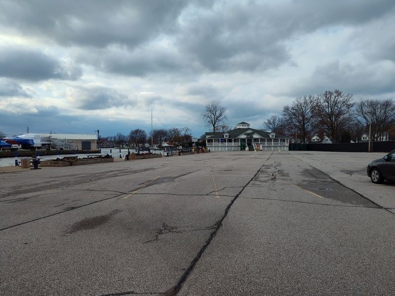 Quaker Steak & Lube on McGarvey's Landing image. Click for full size.