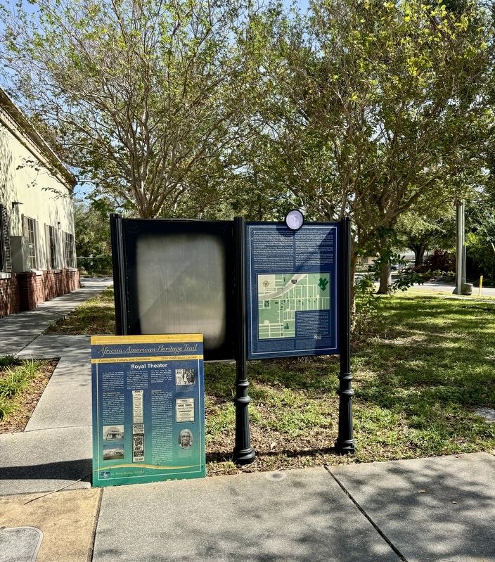 Royal Theater Marker (left) image. Click for full size.