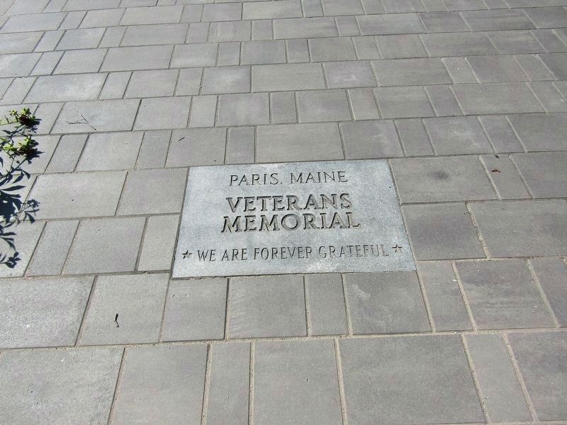 Paris, Maine, Veterans Memorial image. Click for full size.