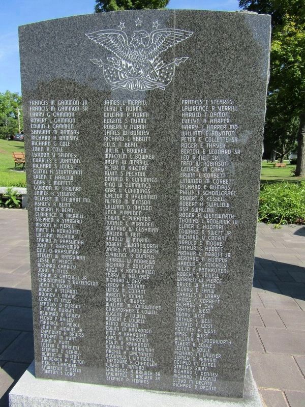 Paris, Maine Veterans Memorial image. Click for full size.