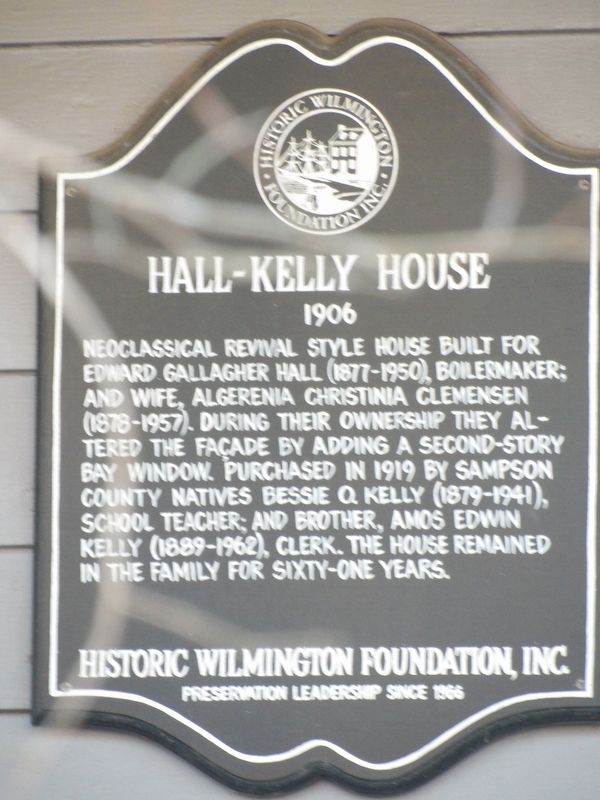 Hall-Kelly House Marker. Click for full size. Hall-Kelly House Marker image. Click for full size.