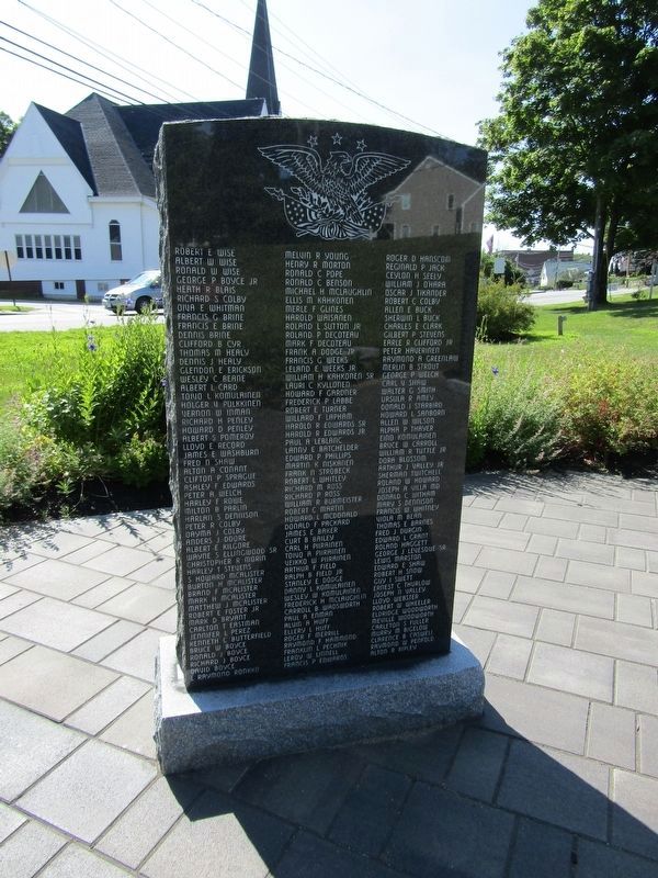 Paris, Maine Veterans Memorial image. Click for full size.