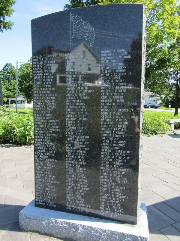 Paris, Maine Veterans Memorial image. Click for full size.