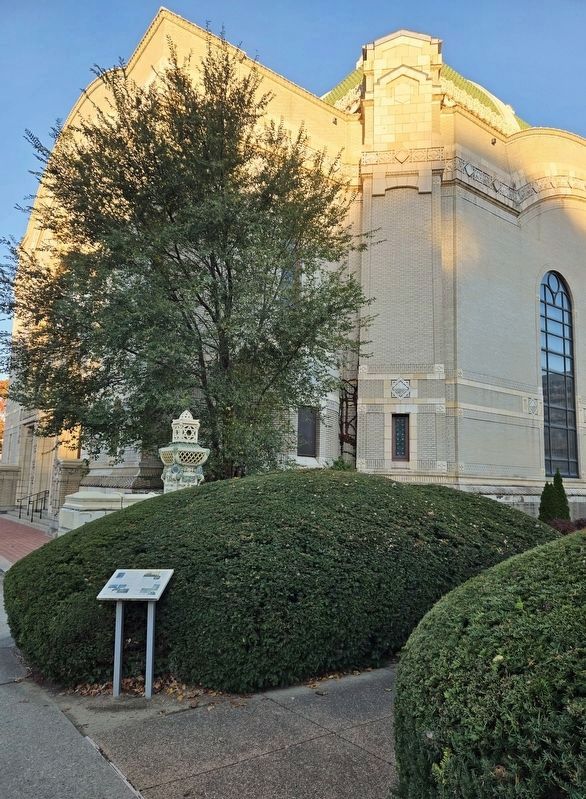 Henry Hornbostel/Rodef Shalom Temple Marker image. Click for full size.