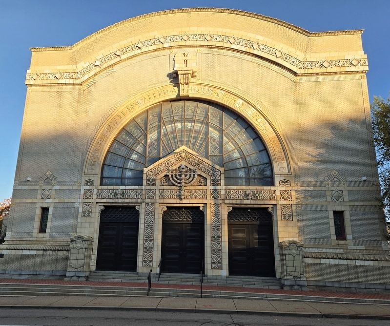 Rodef Shalom Temple image. Click for full size.