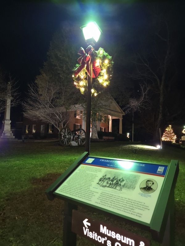 Charlotte Court House Marker looking towards the courthouse image. Click for full size.