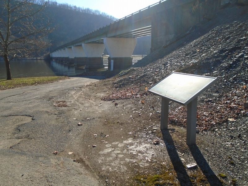 West Branch Susquehanna River Water Trail Marker image. Click for full size.