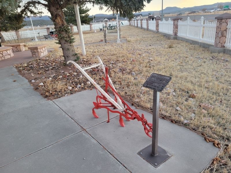 Small Cultivator Marker. Click for full size. Small Cultivator Marker image. Click for full size.