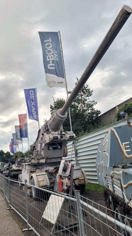 The front view of the Skoda Cannon M40. Click for full size. The front view of the Skoda Cannon M40 image. Click for full size.