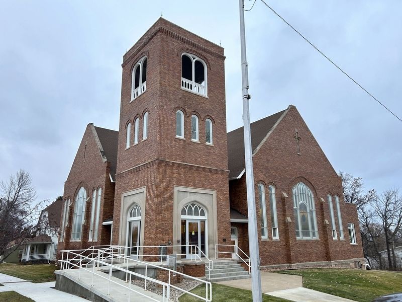 Methodist Episcopal Church of Wessington Springs & Marker image. Click for full size.