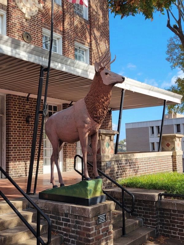 Elk Statue. Click for full size. Elk Statue image. Click for full size.