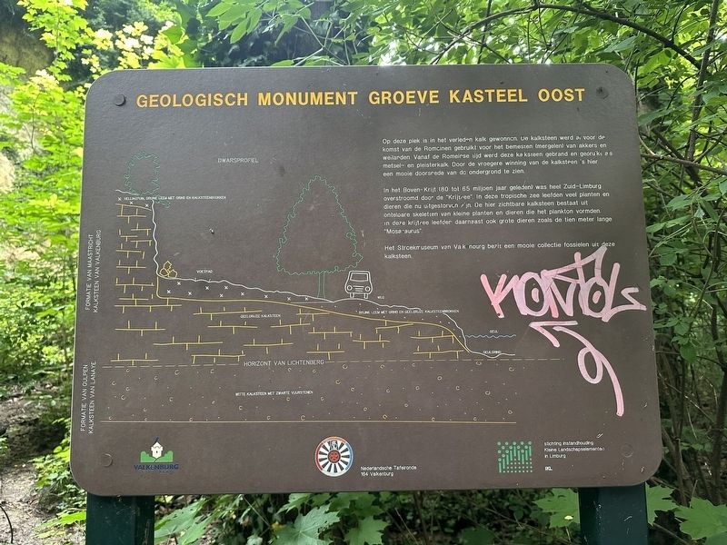 Geologisch Monument Groeve Kasteel Oost / Kasteel Oost Quarry Geological Monument Marker image. Click for full size.