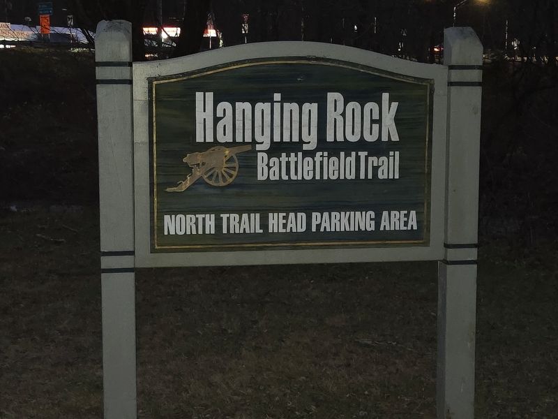 Hanging Rock Battlefield Trail parking lot sign image. Click for full size.