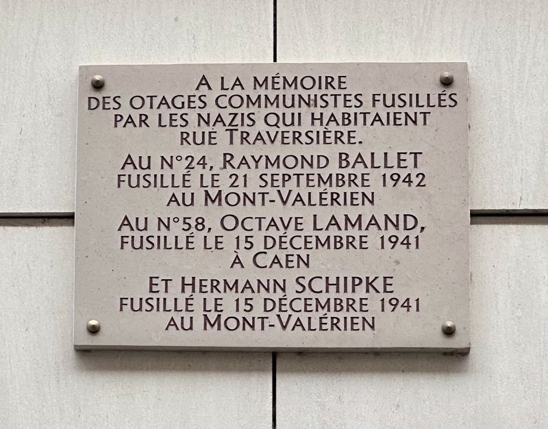 A la m�moire des otages communistes fusill�s / Executed Communist Hostages Memorial Marker image. Click for full size.
