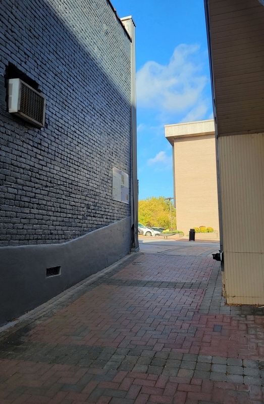 Opera House Alley. Click for full size. Opera House Alley image. Click for full size.
