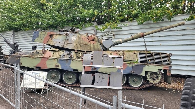 The Leopard tank and Marker image. Click for full size.