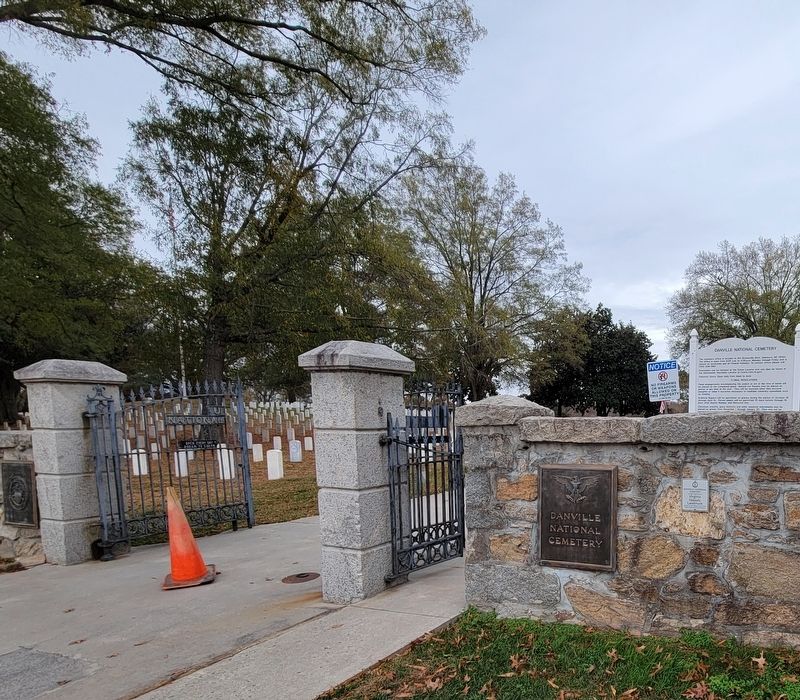 Danville National Cemetery image. Click for full size.