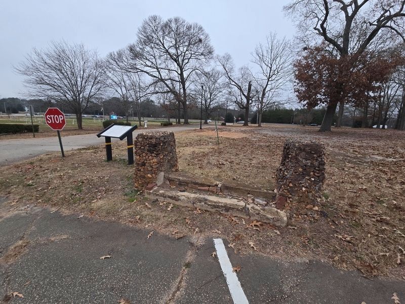 Locust Grove Marker damage image. Click for full size.