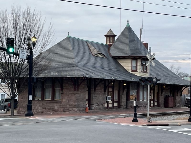 Railroad depot where tracks cross East Piccadilly and North Kent Streets image. Click for full size.