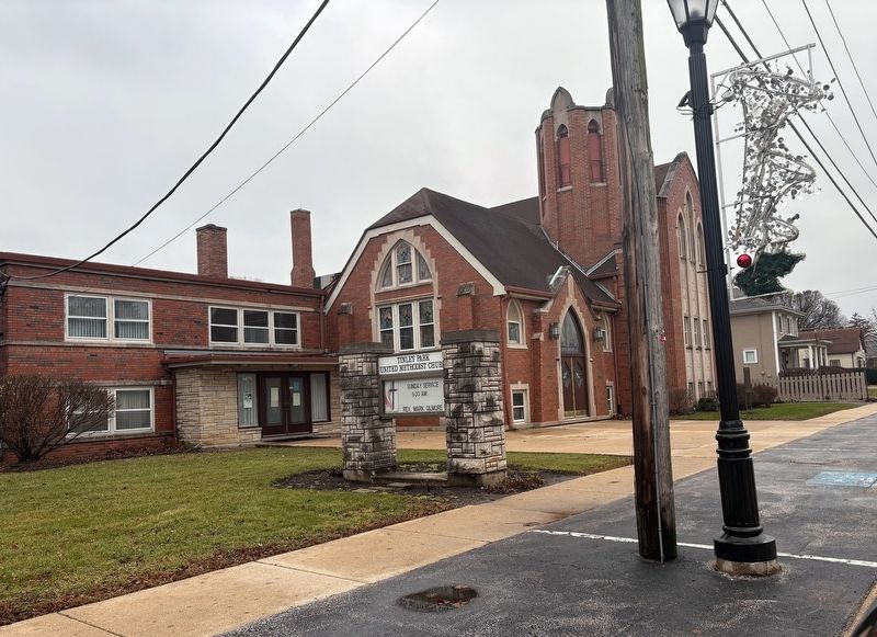 Tinley Park United Methodist Church. Click for full size. Tinley Park United Methodist Church image. Click for full size.