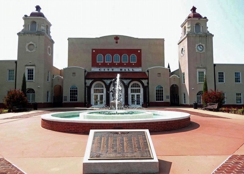 Ponca City World War Memorial & Fountain image. Click for full size.