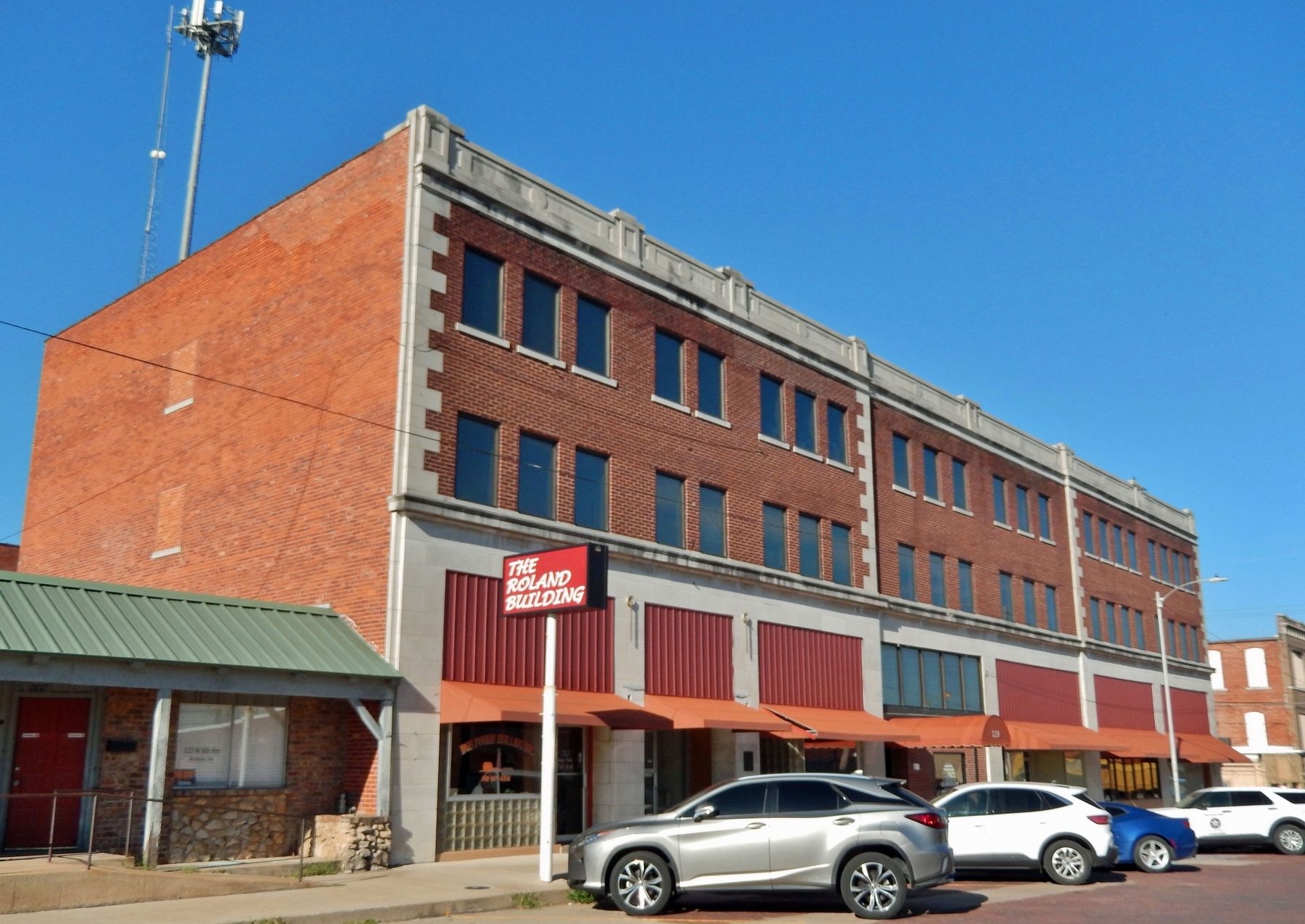 Roland Hotel Building (<i>southwest elevation</i>) image. Click for full size.