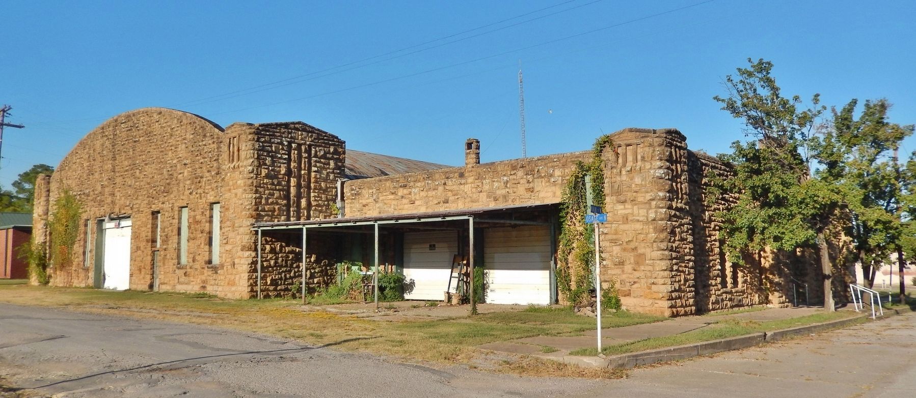State Armory (<i>southwest elevation</i>). Click for full size. State Armory (<i>southwest elevation</i>) image. Click for full size.