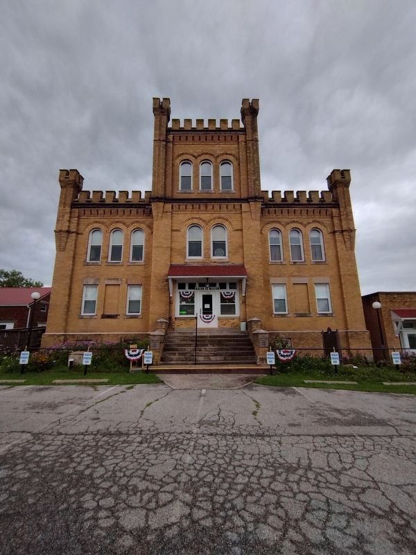 Macon Marker. Click for full size. Macon Marker image. Click for full size.