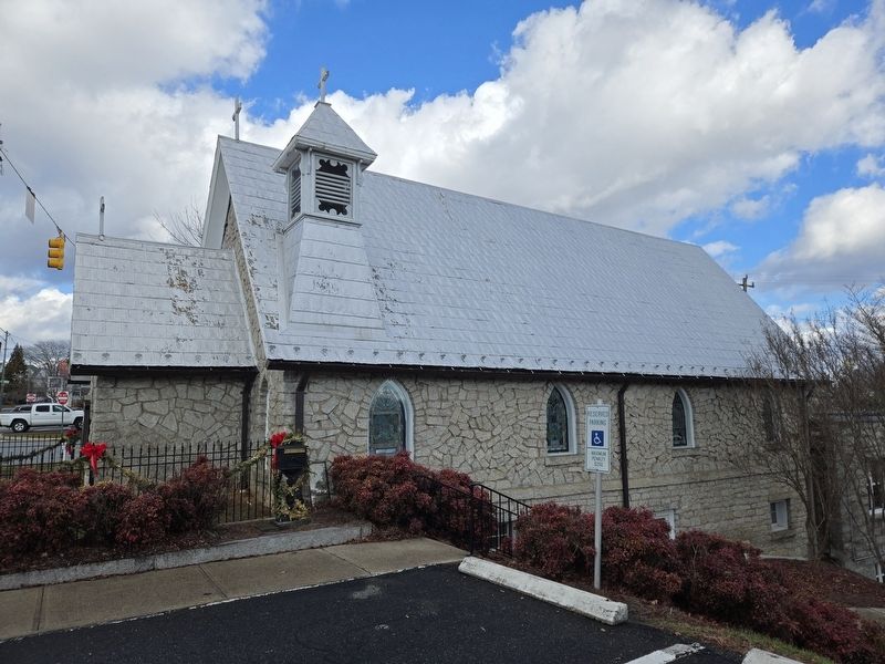 Trinity Episcopal Church southside view. Click for full size. Trinity Episcopal Church southside view image. Click for full size.