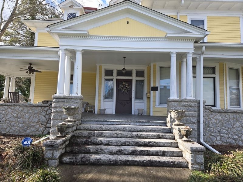 R. R. Galloway House. Marker is to the right of the entrance image. Click for full size.